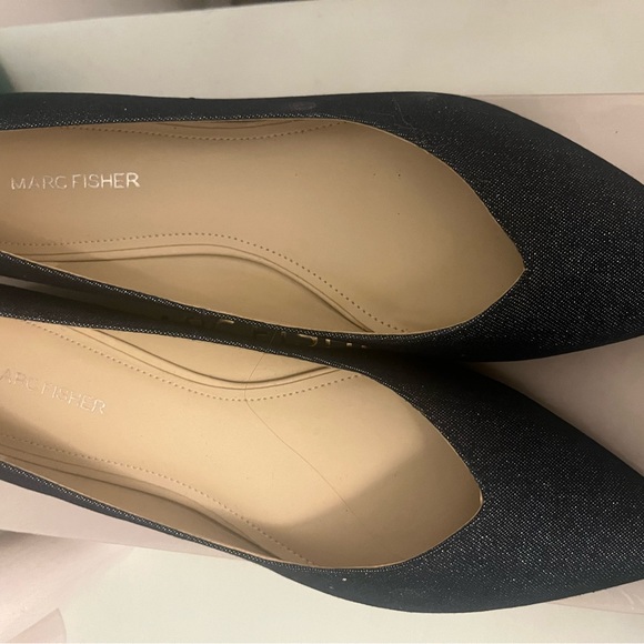 Marc Fisher Pointed toe Ballet Flats - Picture 5 of 7